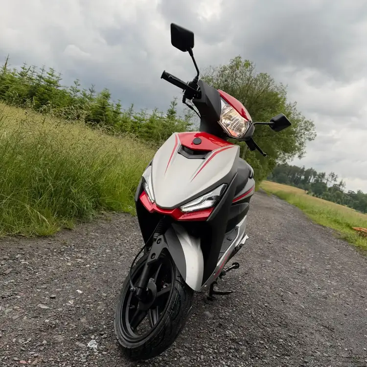 Nova Motors New City für die Führerscheinklasse AM bei HeyBo - Die Fahrschule